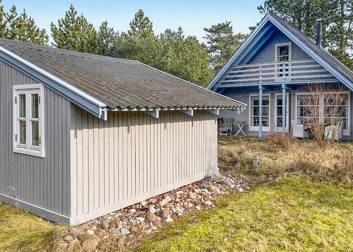 3 Bedroom Amazing In Дом отдыха Hojby